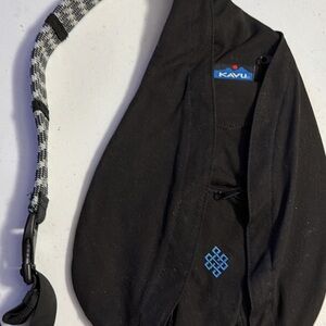 Kavu Black Sling Bag with Monochrome Strap- unisex